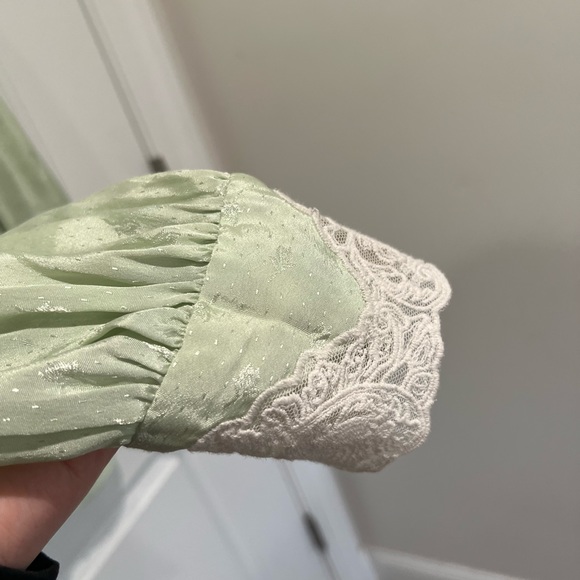 Sage green laced deep neck top - Picture 2 of 3